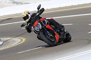 DUCATI DIAVEL V4