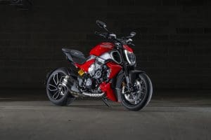 Diavel V4